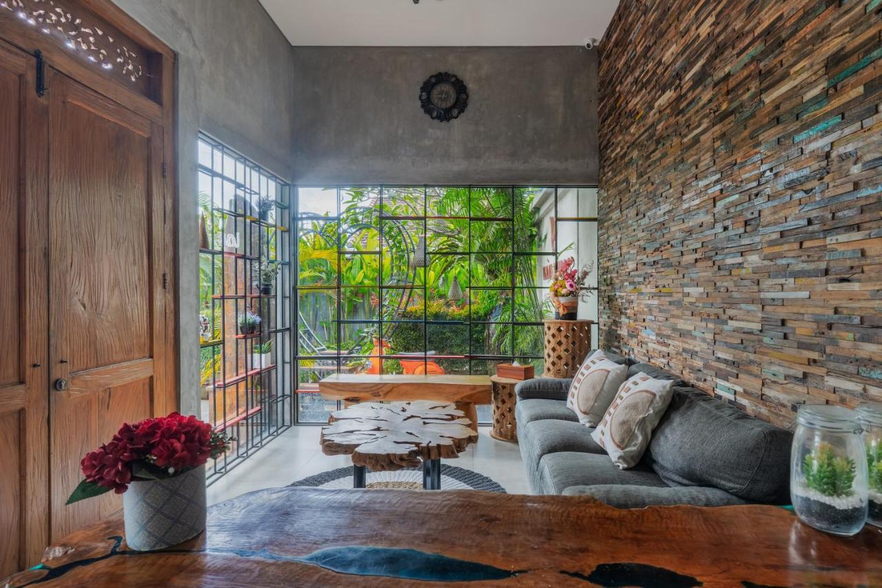 Vinna Seminyak Villa *
